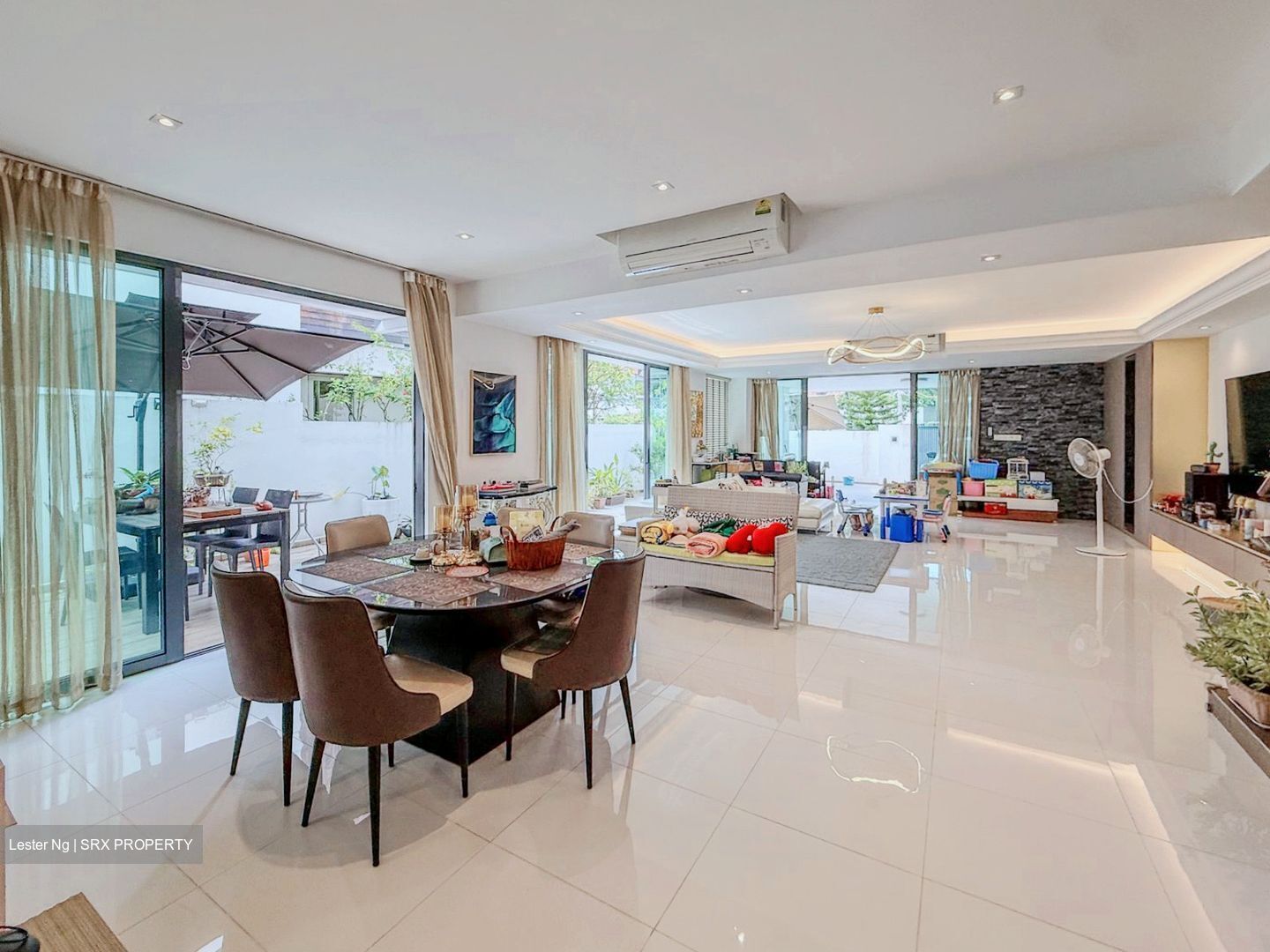 Vaughan Garden (D13), Terrace #504456961